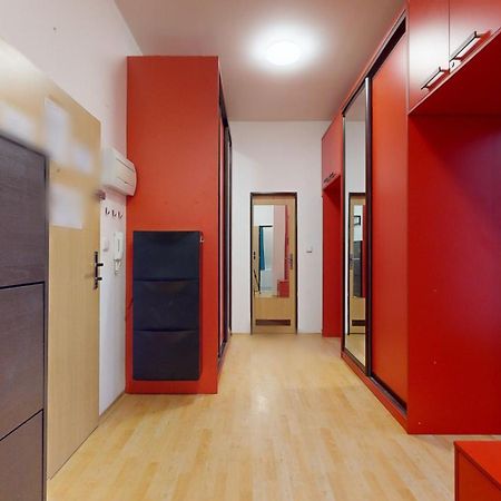 Apartman Topolova 912B ميلوفيتسي المظهر الخارجي الصورة